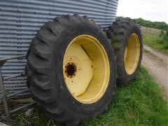 John Deere Dual Wheels & Tires 