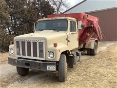 1983 International 2554 S-Series S/A Feed Truck 