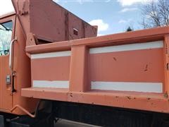 items/e8de275e9989eb1189ee00155d42e7e6/1983internationalsseriesdumptruckwithsnowpusher_8db694d104fa43209483b7d856fc546f.jpg