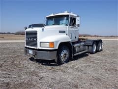2000 Mack CH613 T/A Truck Tractor 