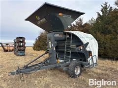 Loftness GBL 10 Grain Bag Loader 