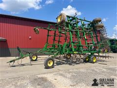 John Deere 2210 44' Field Cultivator 