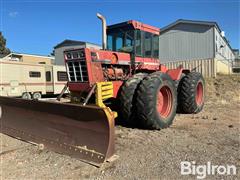 International 4586 4WD Tractor W/Dozer Blade 