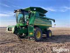 2006 John Deere 9560 STS 2WD Combine 