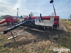 Case IH 5400 Drill W/Yetter Coulter Cart 