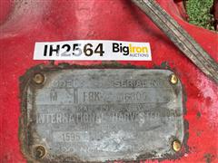 items/e9f9b5c89256ef11a4e6000d3a62e002/internationalm2wdtractor-24_e0135efff21a4fed91490e40bcaf1f63.jpg