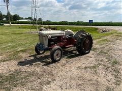 1955 Ford 800 2WD Tractor 