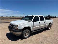 2005 Chevrolet Silverado 2500 HD 4x4 Crew Cab Pickup 