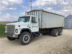 1987 International F1954 T/A Grain Truck 