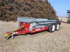 AGCO Hesston 320 T/A Manure Spreader 