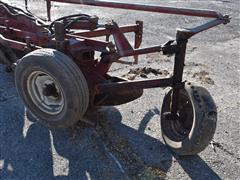 items/ea5f7fa8d2b3ed119ac400155d423b69/internationalharvester6bottomplow_7bf04b07a33c421d91b17b7389957f14.jpg