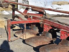 items/ea5f7fa8d2b3ed119ac400155d423b69/internationalharvester6bottomplow_c4ca39cdb8414d91ae5ca2ca6e5edfd5.jpg