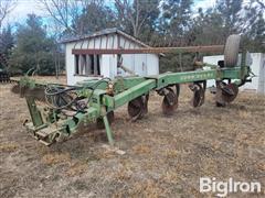 John Deere 2600 5-Bottom Plow 