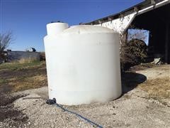 Norwesco 2500 Gallon White Vertical Storage Tank 