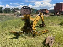 International 3082 Backhoe Attachment 