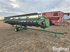 John Deere 224 Platform Header & Trailer 