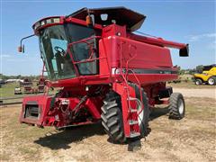 1998 Case IH 2366 2WD Combine 