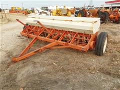 McCormick / International 10 End-Wheel Drill 