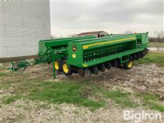 2022 John Deere 455 3-Section 35' Folding Grain Drill 