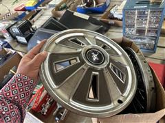 Mustang Hubcaps 