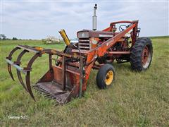 1961 Farmall 560 2WD Tractor W/Grapple Loader 