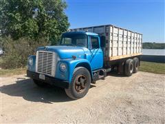 1970 International F1800 T/A Grain Truck 