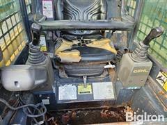 items/ecc03057a39cef1195f6002248918839/2007gehlctl60compacttrackloader-2_caed7fb446954bd6ac0080b3febbce67.jpg