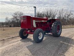 1964 International Farmall 706 2WD Tractor 