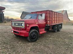 1982 Chevrolet C60 T/A Grain Truck 