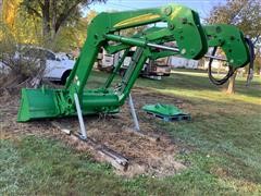 John Deere 746 Loader 