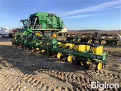 John Deere 1720 12R38” Planter 