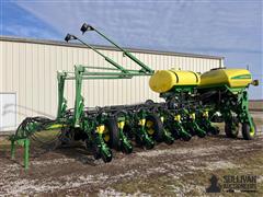 2008 John Deere 1770NT CCS 18R30" Planter 