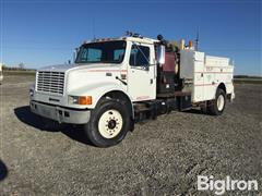 2001 International 4900 S/A Service Truck 