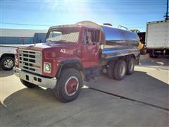 1987 International 1954 S-Series T/A Tanker Truck 
