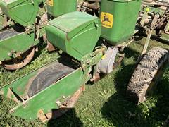 items/edafe397a34fee11a81c6045bd4a636e/johndeere1240planter-6_723071fc9b3841a39022d25304ae7280.jpg