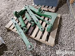 John Deere Cat III Quick Hitch & 3-Pt Arms 