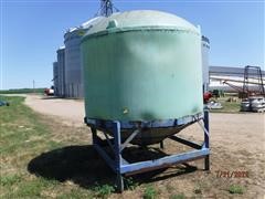 RHS 2000 Gallon Cone Bottom Tank W/Stand 