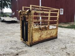 Cattle Chute W/Head Gate 