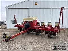 1986 International 800 8R30" Cyclo Air Planter 