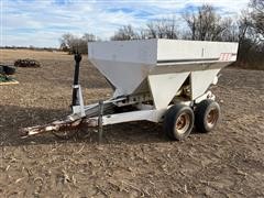 Willmar Dry Fertilizer Spreader 