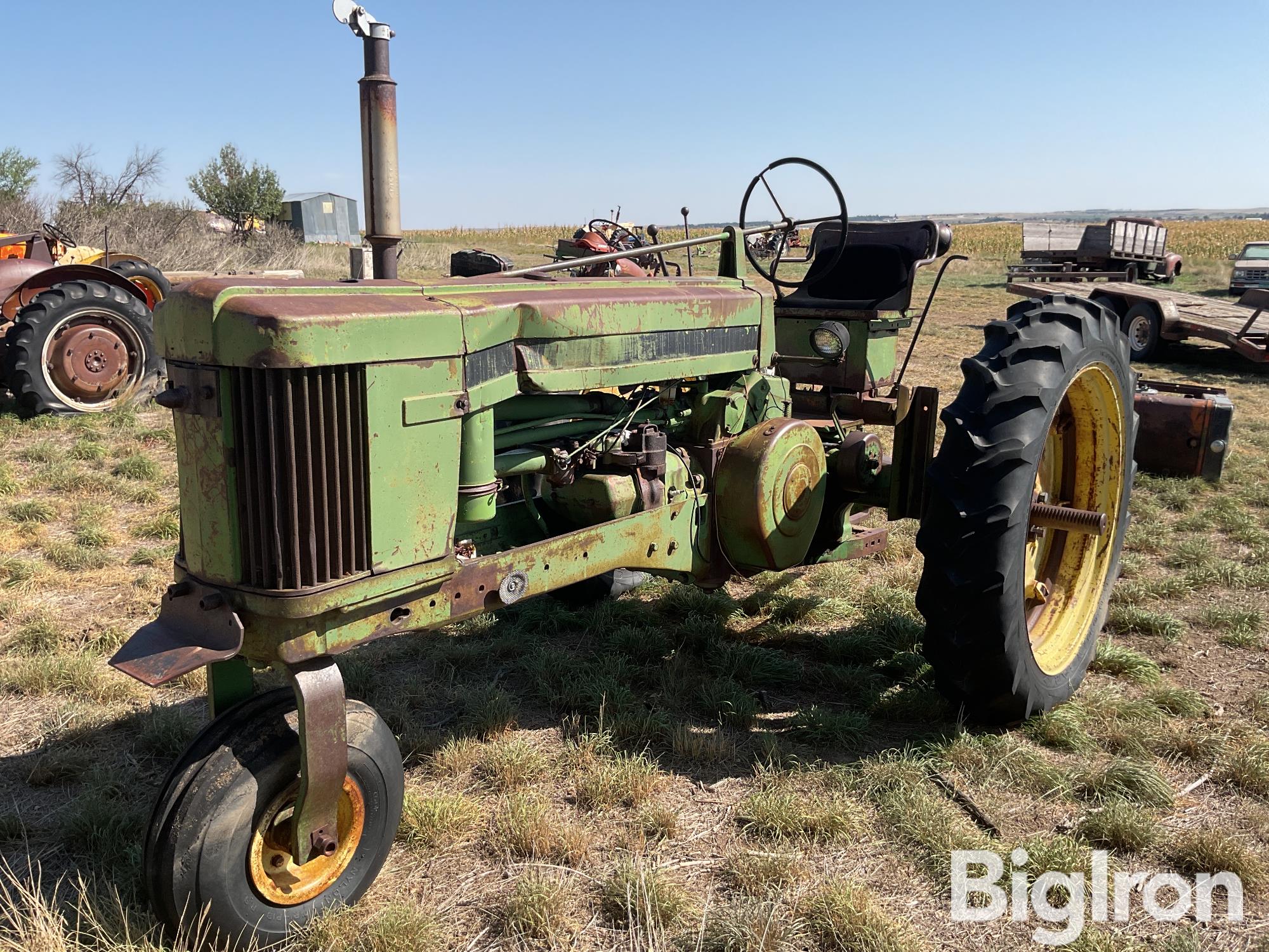 1952 John Deere 50 2WD Tractor 