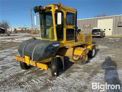 2014 Superior DT80J Self-Propelled Broom 