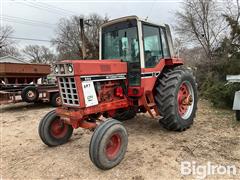 1979 International 986 2WD Tractor 