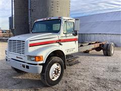 1990 International 4700 Cab & Chassis 