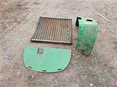 items/ef100803a4d8ed11a81c6045bd4cc723/johndeere4020shieldsandguards_7c2e6a06c52c430a9bfd87e389186338.jpg