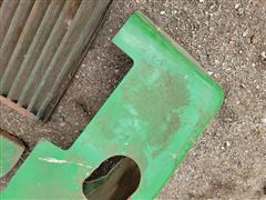 items/ef100803a4d8ed11a81c6045bd4cc723/johndeere4020shieldsandguards_cc5dfa3a8b9d4dd6ad98d6025413c47a.jpg