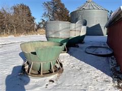 80 Bu Hog Feeders 