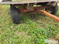 items/ef9483315e48f01195f37c1e5239afe0/electric-4-wheel-hay-trailer_122575c4b6864c73a3462c970189cd7b.jpg