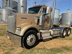 2002 Kenworth W900 T/A Truck Tractor 