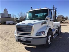 2007 Freightliner Business Class M2-112 T/A Truck Tractor 